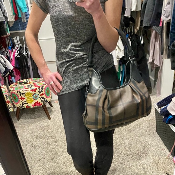 BURBERRY shoulder bag, authentic with dust bag - Picture 13 of 15